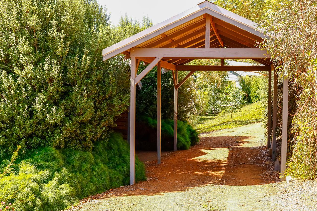 Rainbow Trail Chalets Pemberton Ngoại thất bức ảnh
